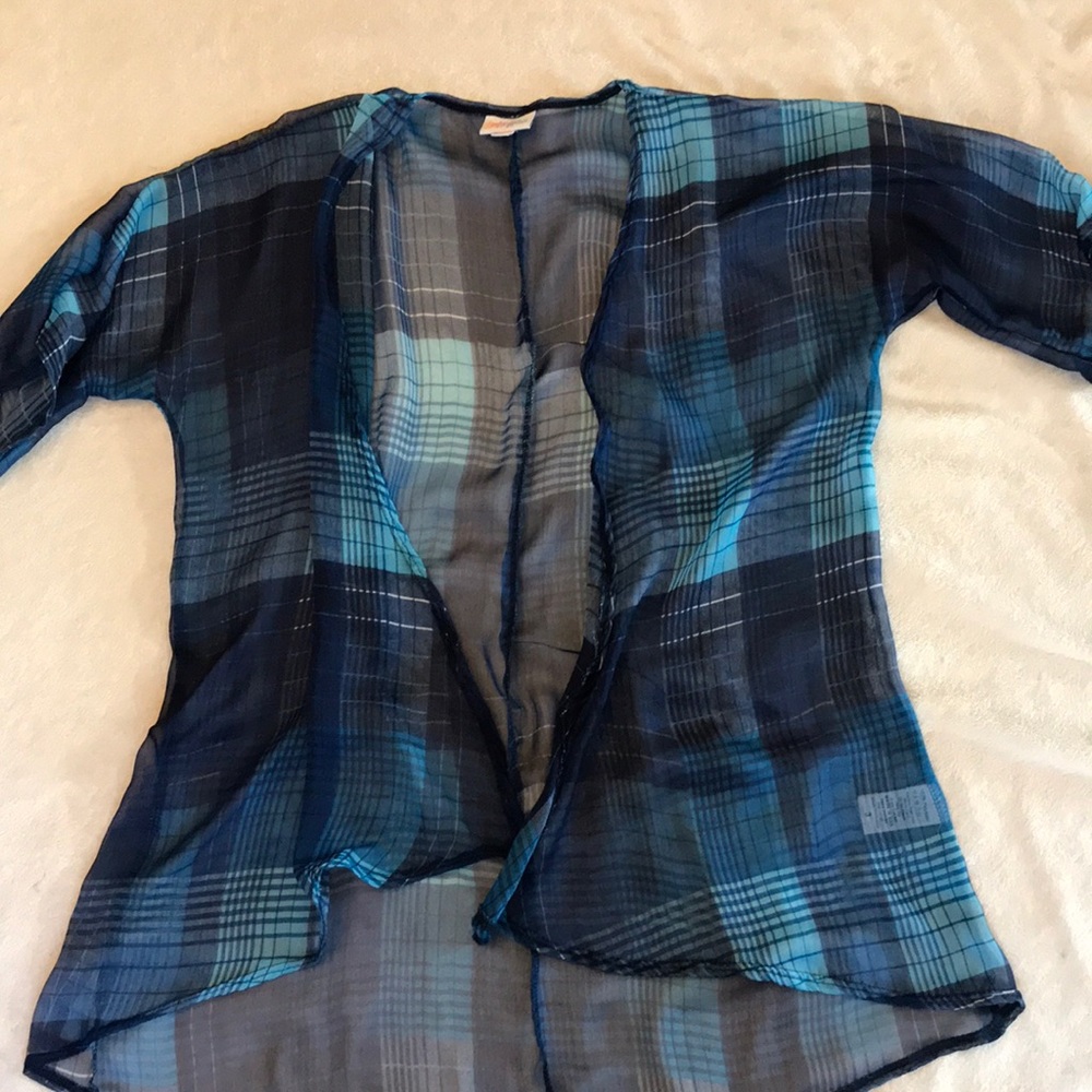 Lularoe Bianka short sleeve cover up
